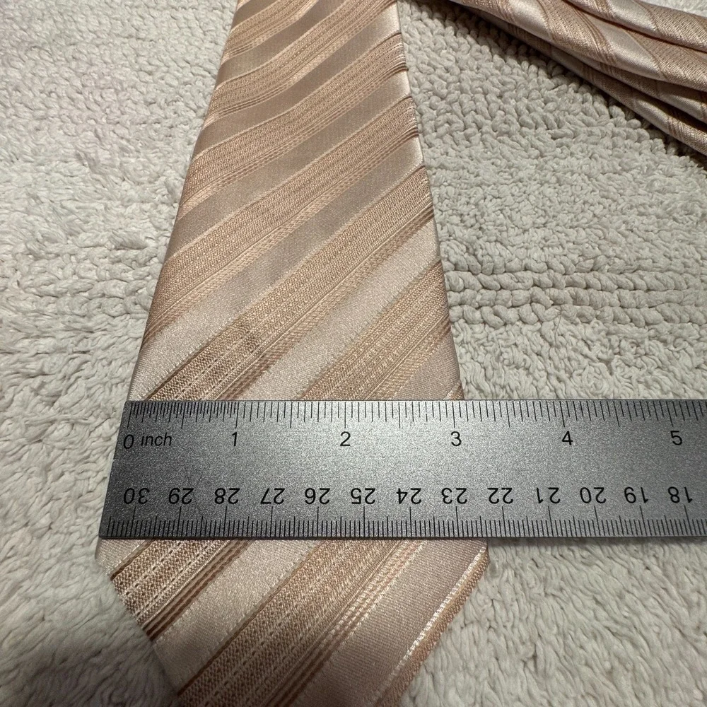 Barry Wang Tie Beige Gold Diagonal Stripe 100% Silk Italy Preppy NWT Business